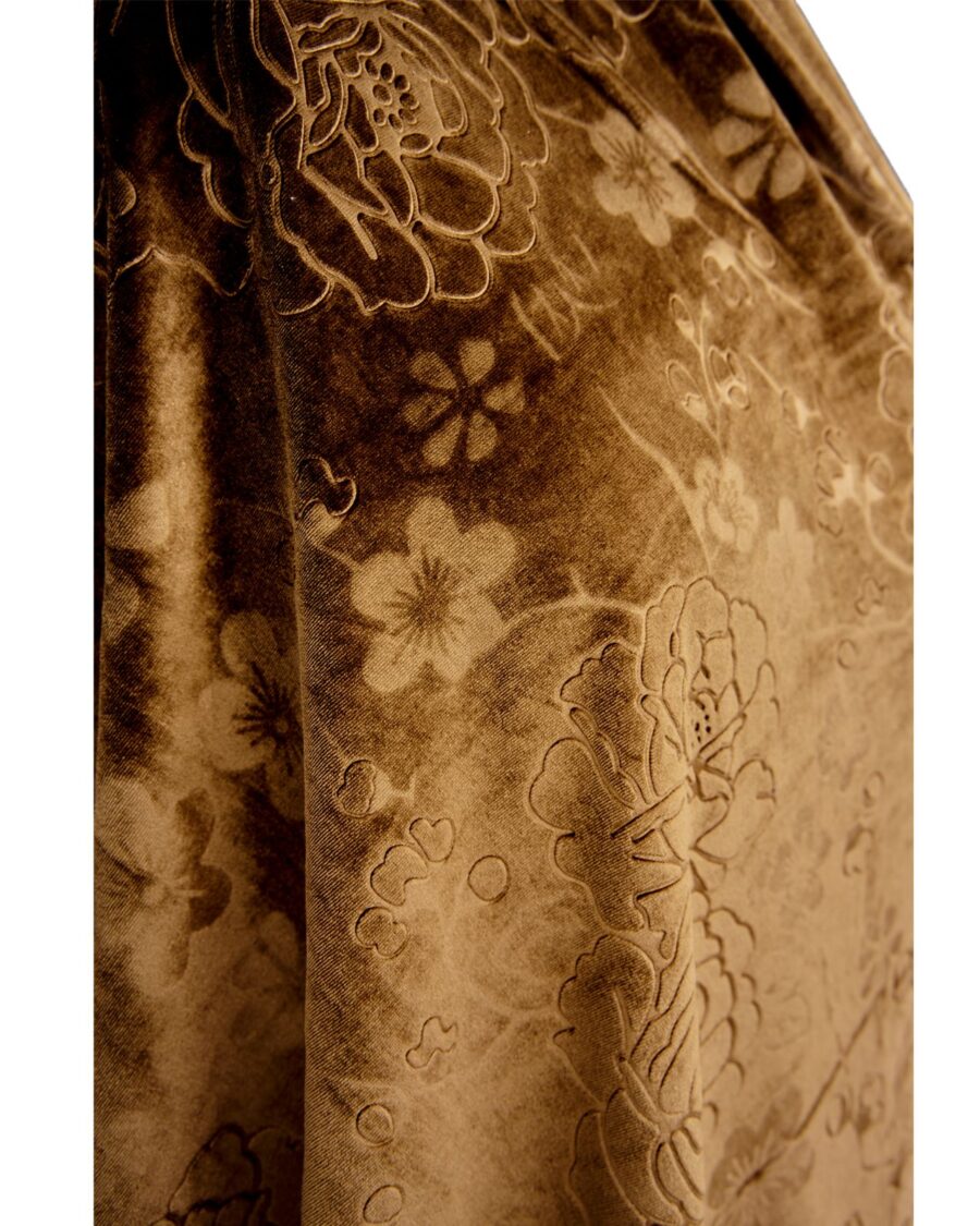 SHAWLGUL GOLDEN EMBOSSED VELVET STOLE WITH TASSELS - Image 2
